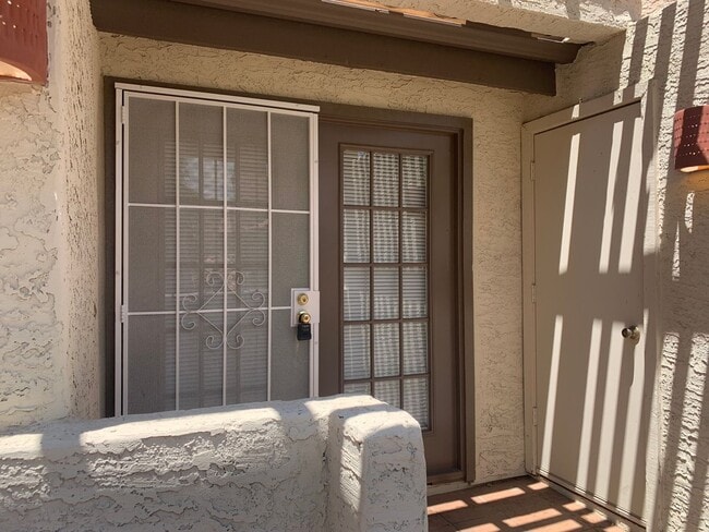 Building Photo - Excellent 1 bedroom w/ loft