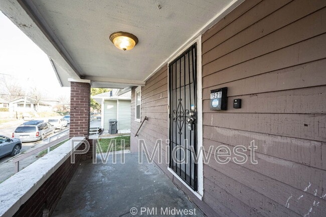 Building Photo - 1521 N Tacoma Ave