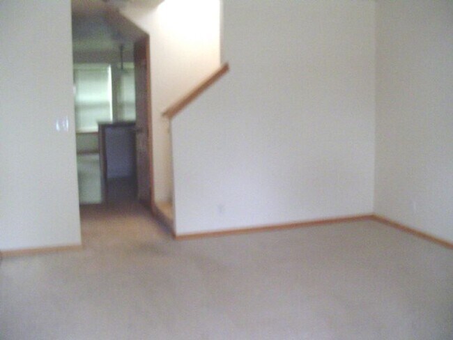 Building Photo - Newer 3 bedroom in Santa Clara