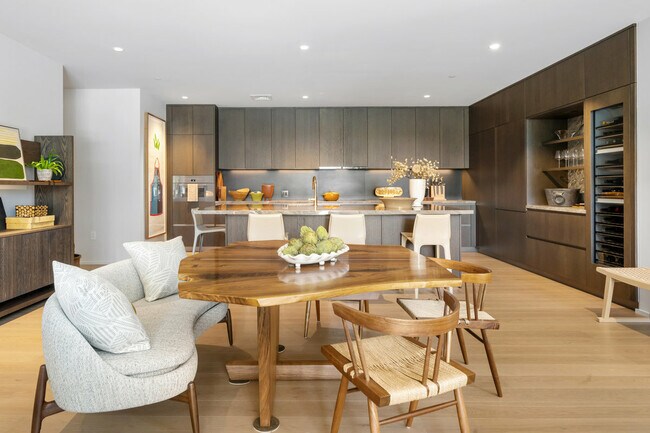 Building Photo - 171 Sawmill Cir