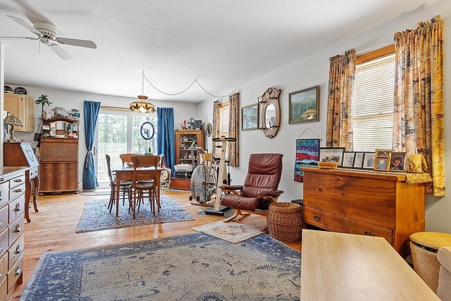 Building Photo - 1418 Old Homestead Hwy