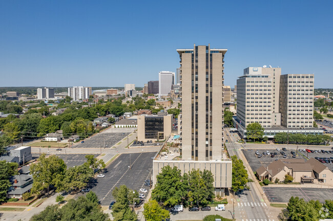 Building Photo - Liberty Tower