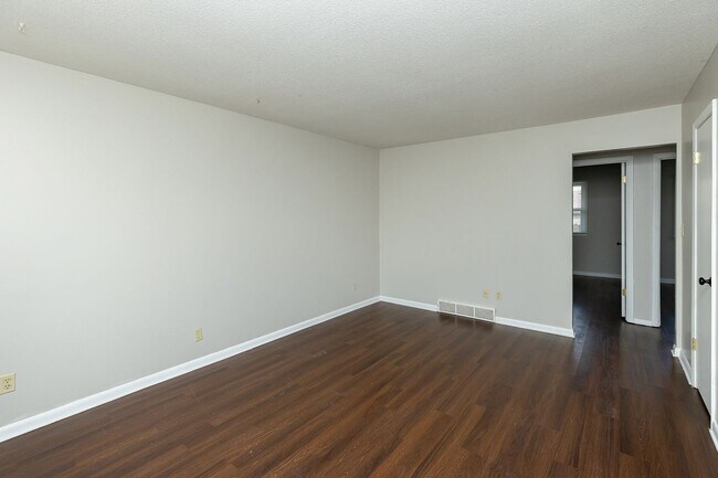 Foto del edificio - 310 NE Trilein Dr