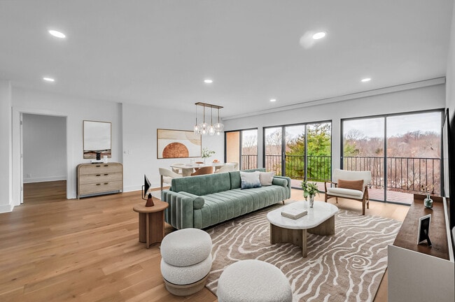 Building Photo - 6666 Brookmont Ter