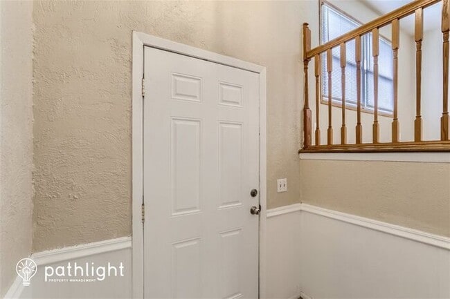 Building Photo - 16 Dolphin Court, Oswego, IL, 60543