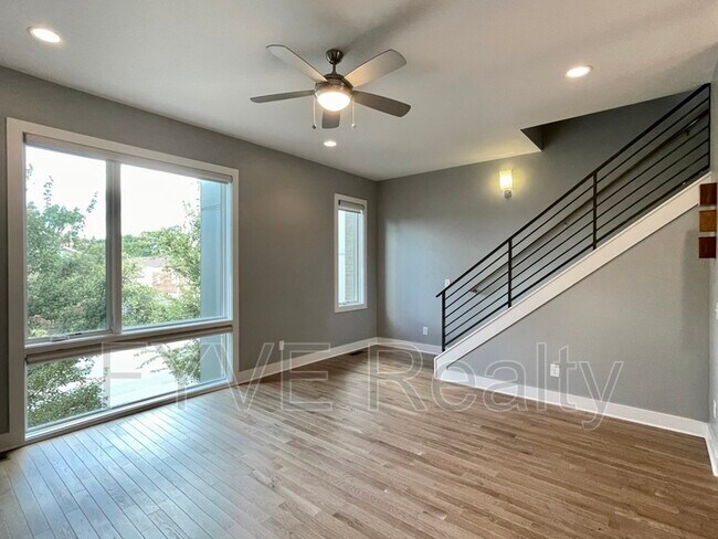 Foto del edificio - 1428 12th Ave S
