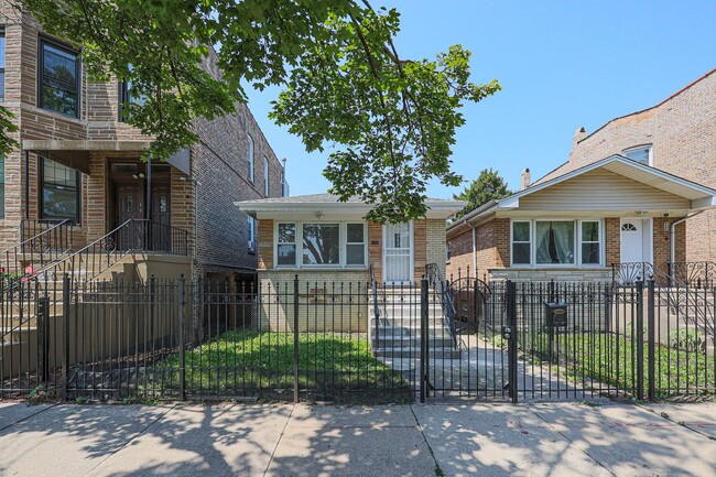 Foto del edificio - 1712 N Springfield Ave