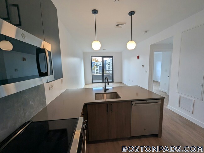 Building Photo - 199 Gardner St