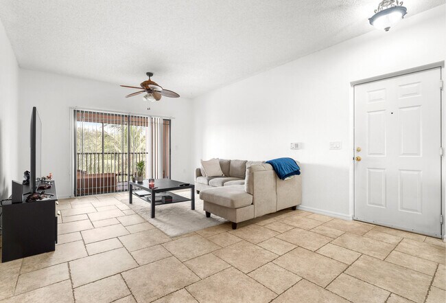 Building Photo - 3022 Alcazar Pl