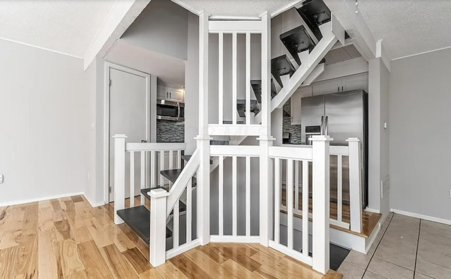 Building Photo - 5442 Worthington Forest Pl W