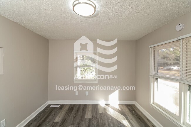 Foto del edificio - 1607 Lee St