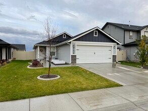 Building Photo - 17906 Hensley Ridge Pl