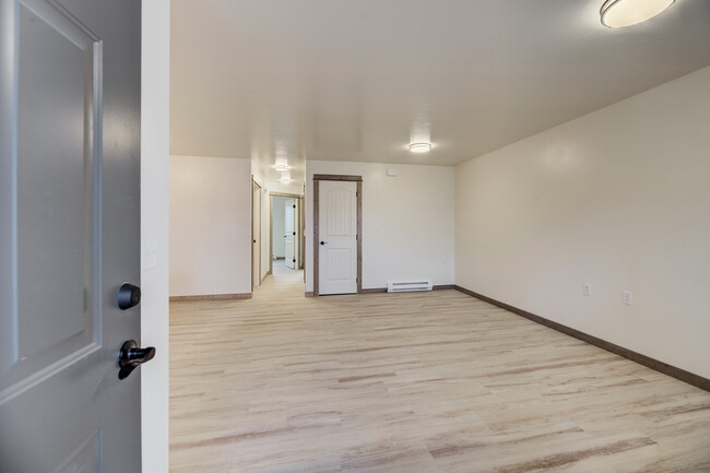 Building Photo - 3113 Cooney Dr