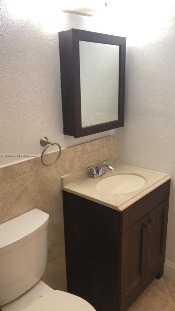 Foto del edificio - 104 Gardens Dr