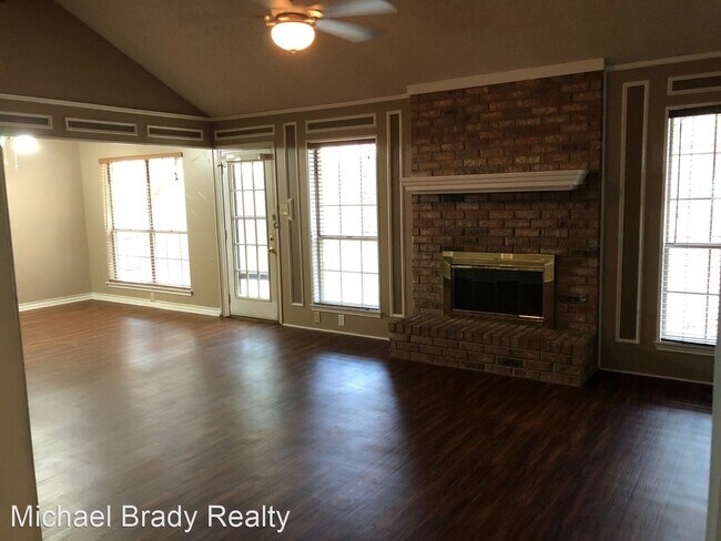 Foto del edificio - 3 br, 2 bath House - 2128 Steeplewood Drive