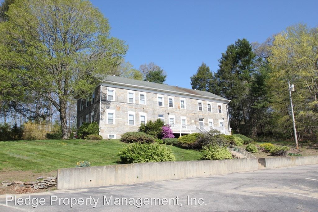 Primary Photo - 2 Stockhouse Rd