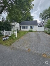 Building Photo - 1361 Glen Moore Cir