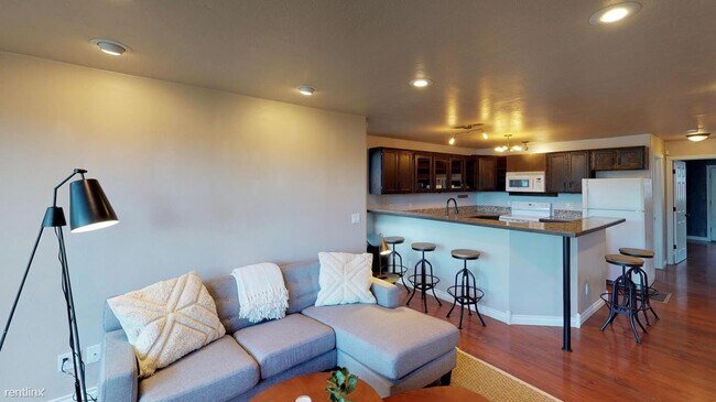 Building Photo - 1 br, 1 bath House - 2366 NW Roosevelt St ...