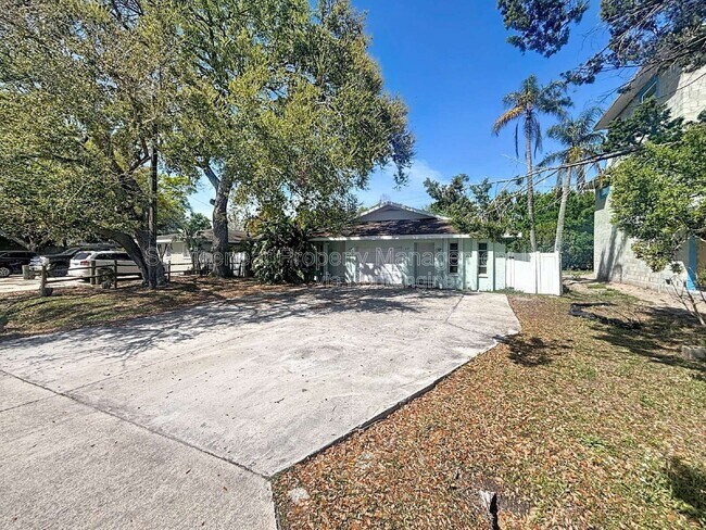 Foto del edificio - 10597 101st Ave