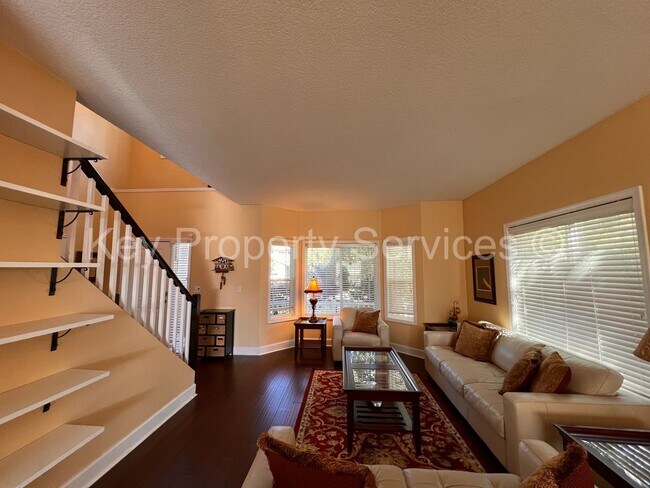 Foto del edificio - MOVE IN SPECIAL! HALF OFF! Spacious Felida...