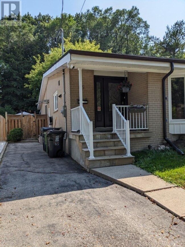 Building Photo - 65 Northey Dr