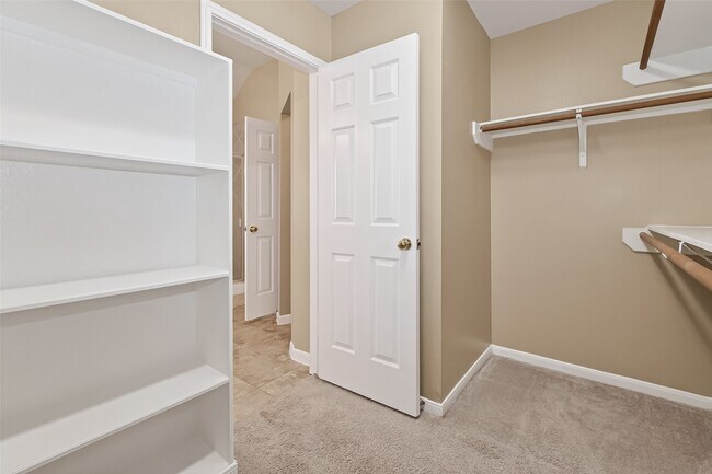 Foto del edificio - 18727 Forest Deer Rd