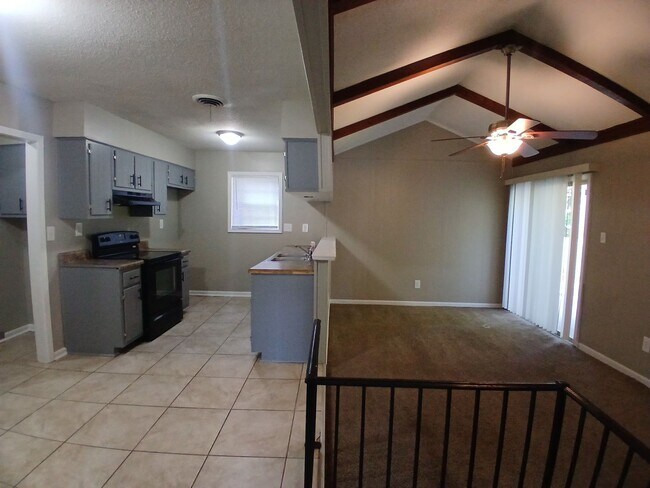 Building Photo - Newly Renovated Home In Raleigh