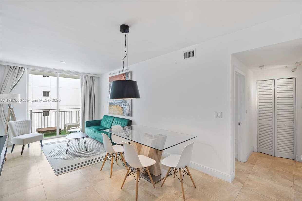 Foto principal - 185 SE 14th Terrace