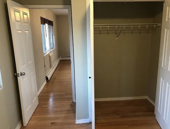 Foto del edificio - 1027 Halsey St