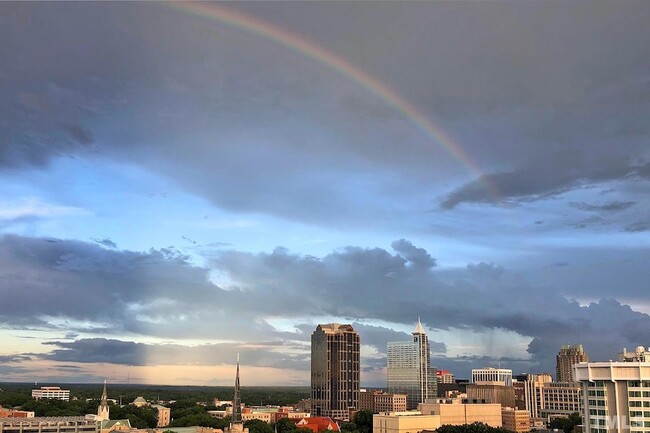 Foto del edificio - 122 N Harrington St