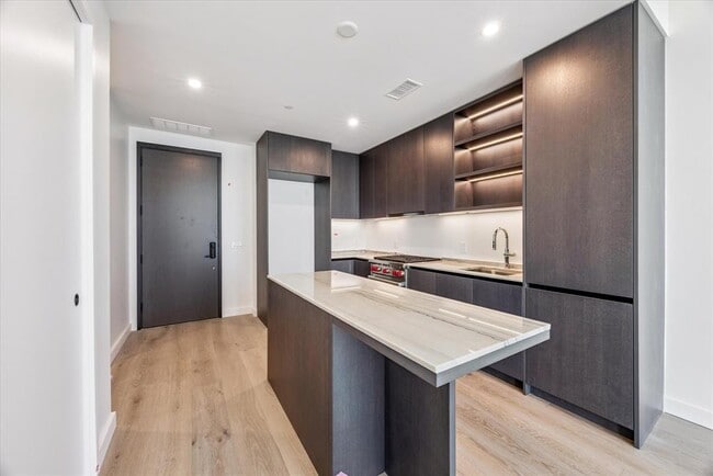 Foto del edificio - 610 Davis St
