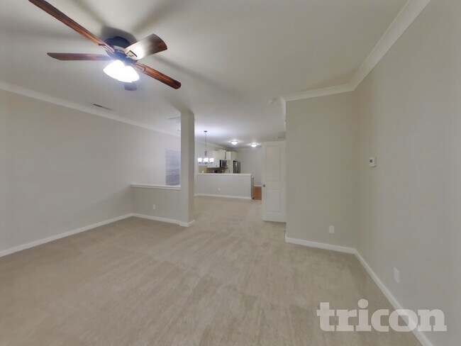 Foto del edificio - 7030 McLothian Ln