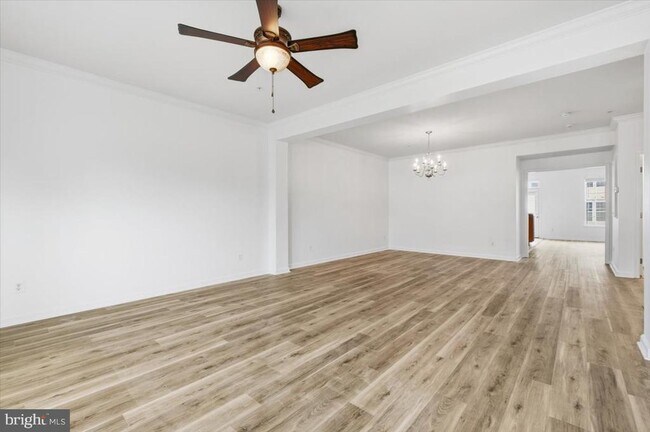 Foto del edificio - 7411 Brunson Cir