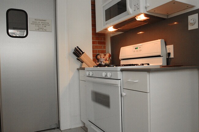 Foto del edificio - 4310 Trellis Ct