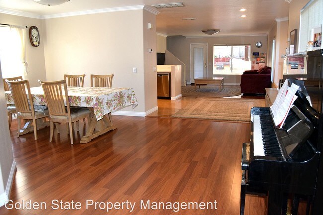 Building Photo - 5 br, 3 bath House - 1366 Livingston Street