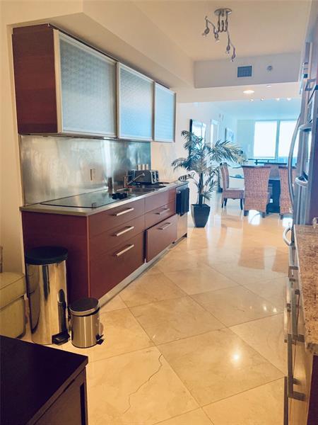 Foto del edificio - 1850 S Ocean Dr