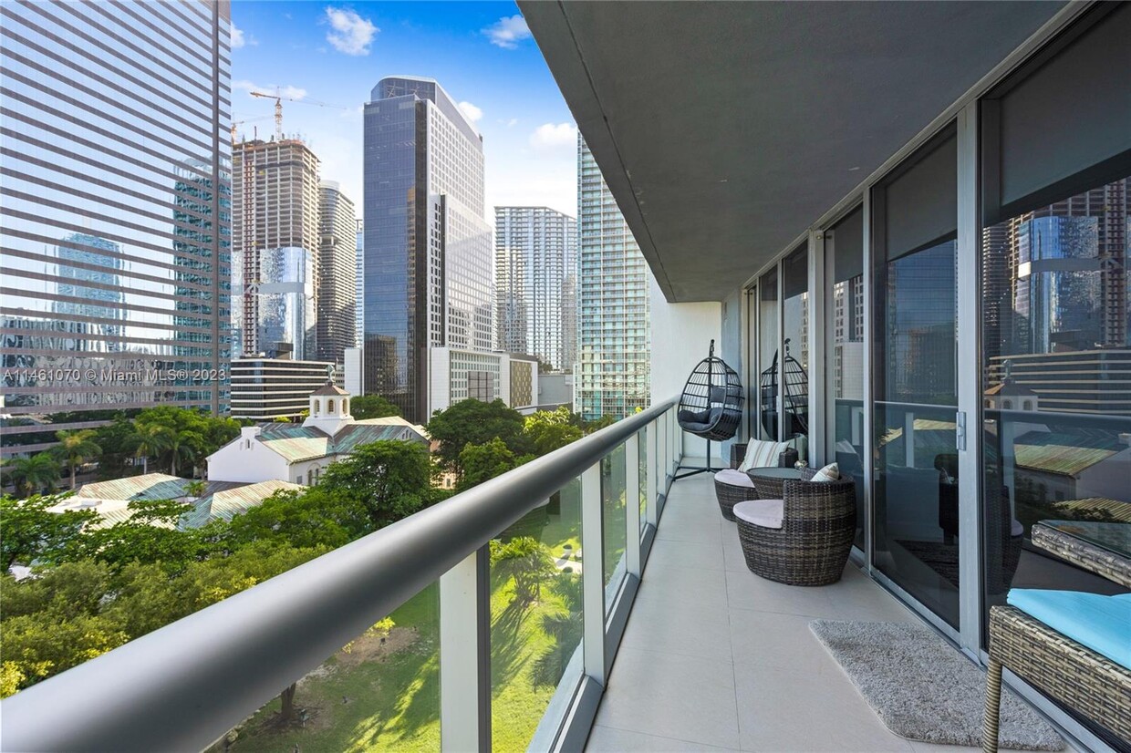 Foto principal - 495 Brickell Ave