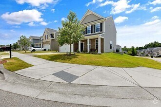 Building Photo - 3525 Cashew Dr