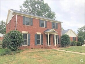 Building Photo - 10755 Colony Woods Dr