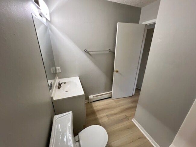 Foto del edificio - 325 Clymer Road - 1