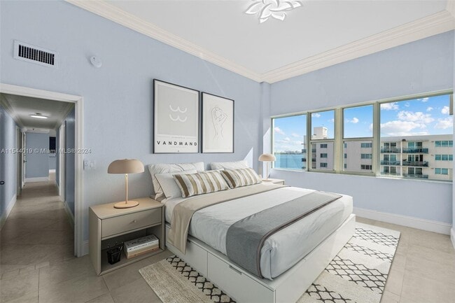 Foto del edificio - 7545 E Treasure Dr