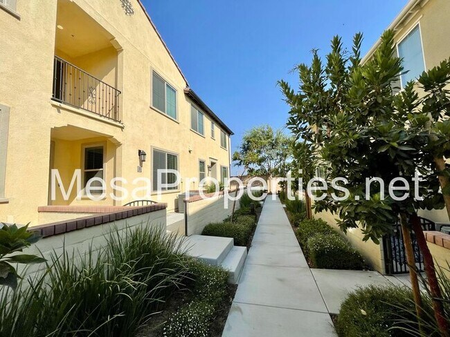 Foto del edificio - 3350 E Yountville Dr