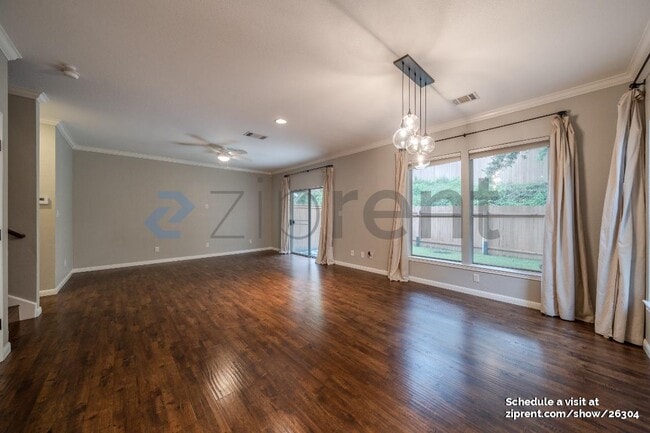 Foto del edificio - 7501 Shadowridge Run
