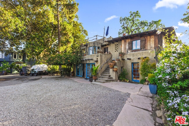 Building Photo - 1403 Avon Park Terrace