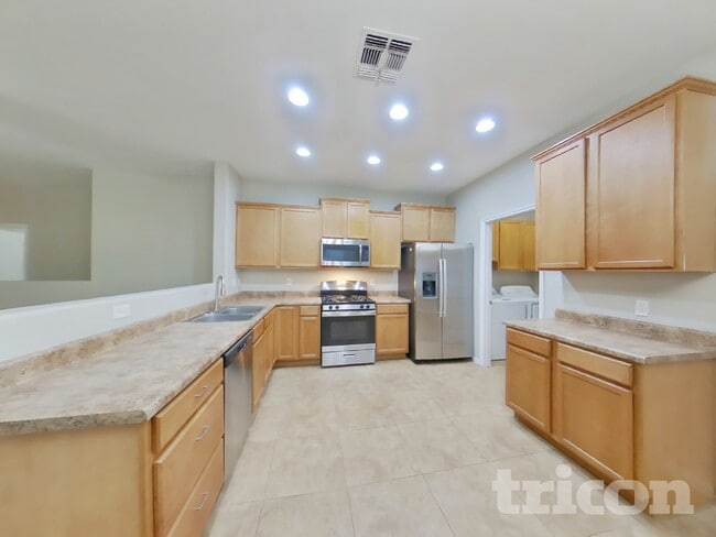 Building Photo - 1150 E Renegade Trail