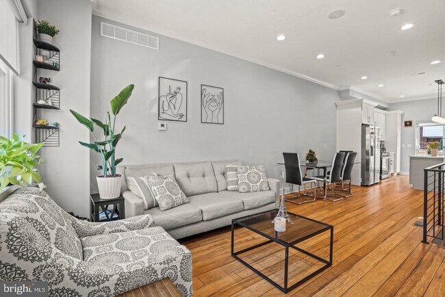 Foto del edificio - 1751 S Taylor St