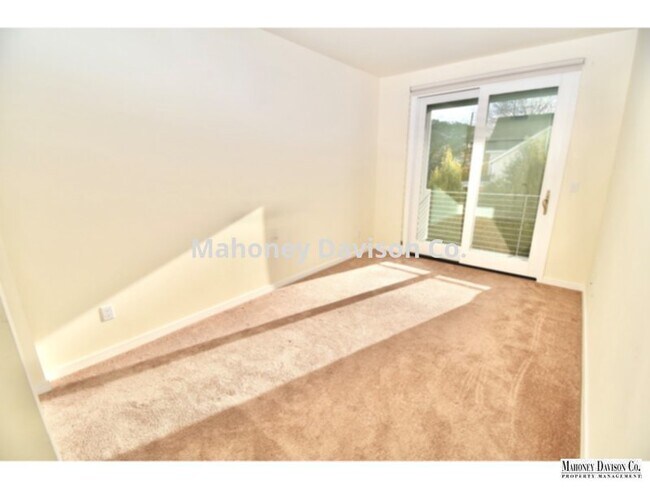 Foto del edificio - 482 1st St