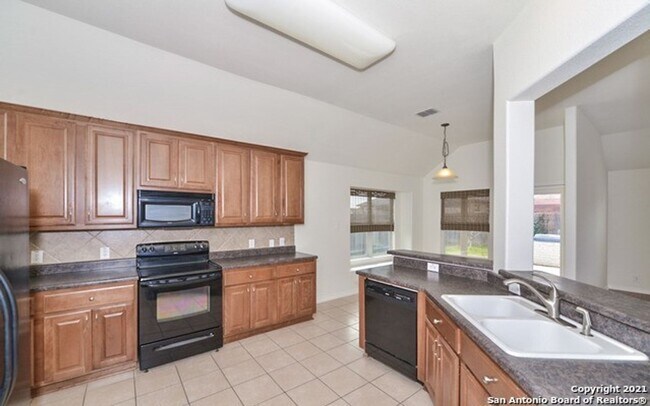 Foto del edificio - 15713 Fair Ln
