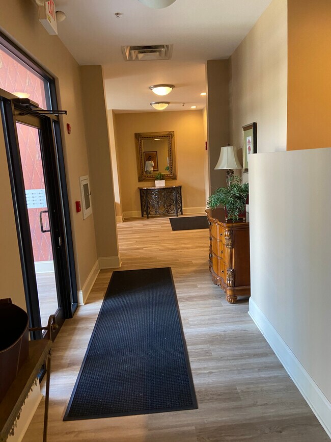 Photo - 965 Rogers St Apartment