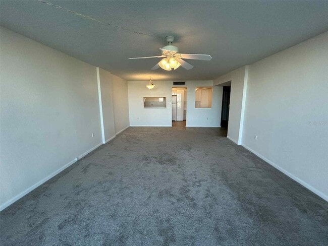 Building Photo - 400 Island Way
